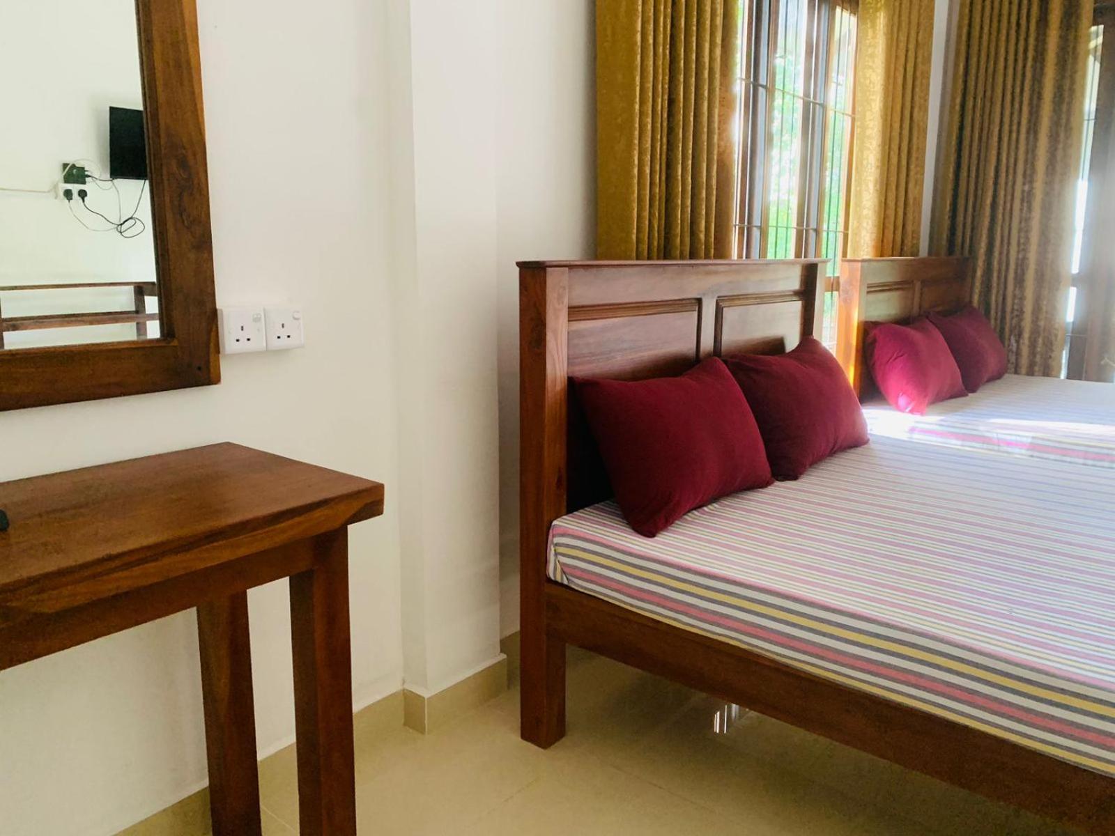The Paramount Lodge Polonnaruwa Eksteriør billede