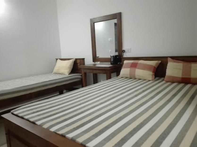 The Paramount Lodge Polonnaruwa Eksteriør billede